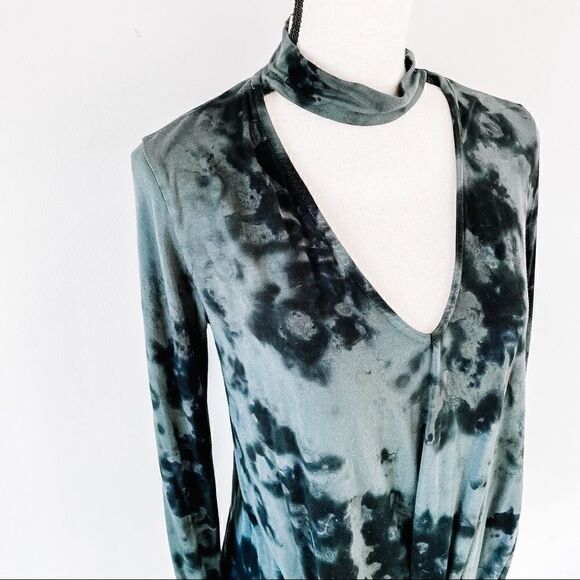 Tie Dye Choker Tee   - Picture 3 of 9